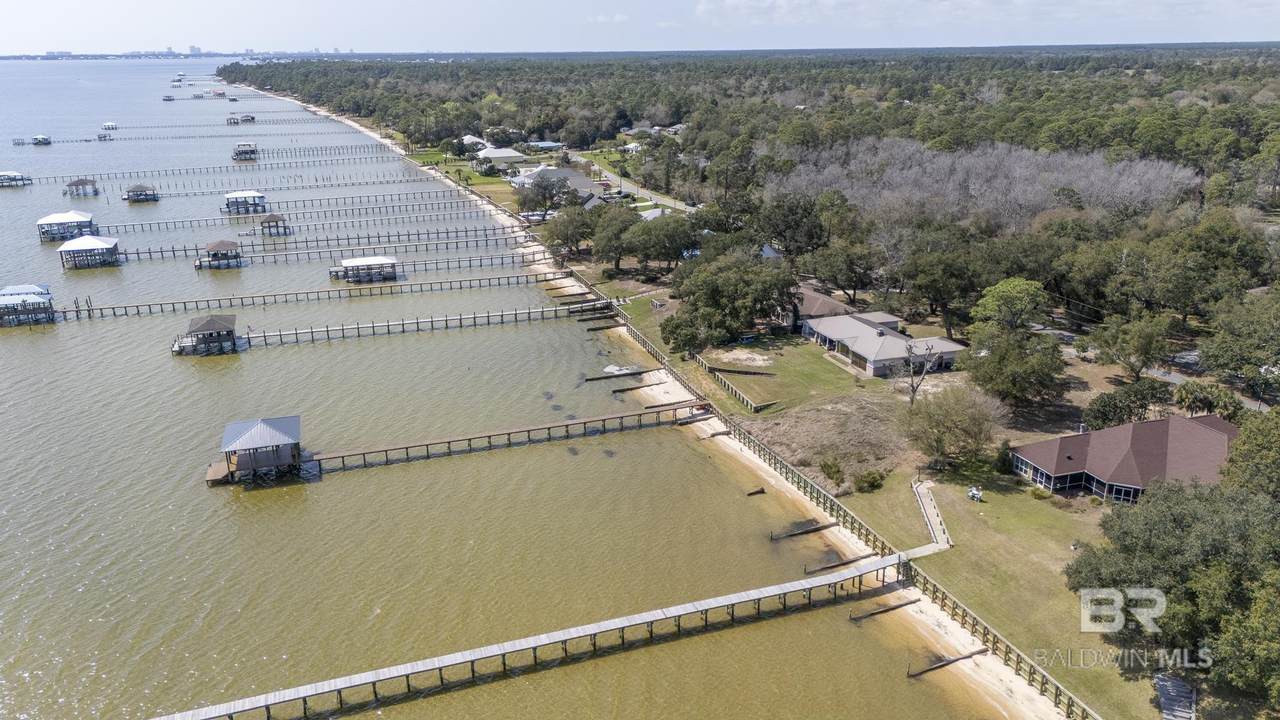 9202 Bay View Drive - Photo 1
