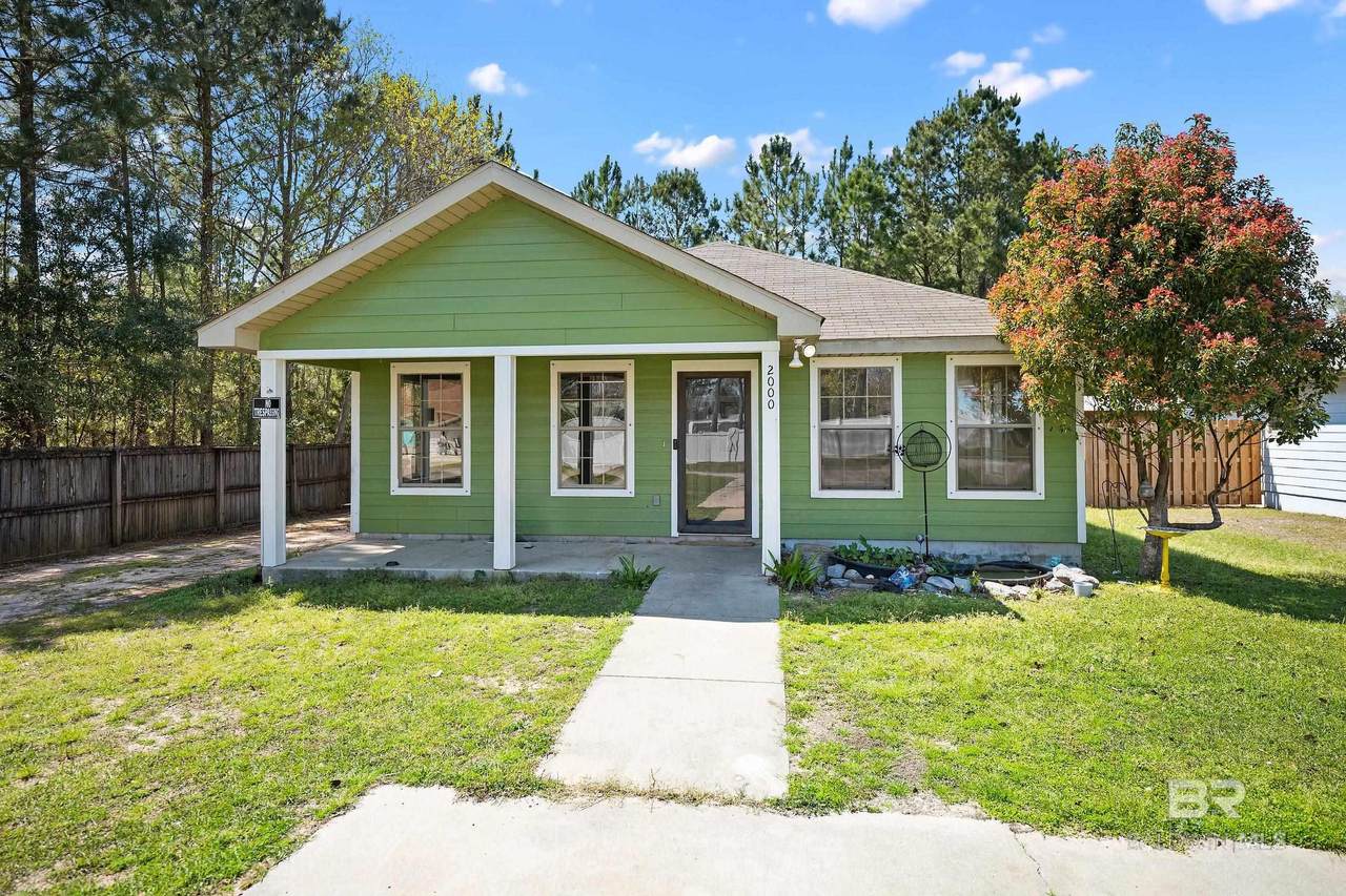 2000 Maria Lane - Photo 1