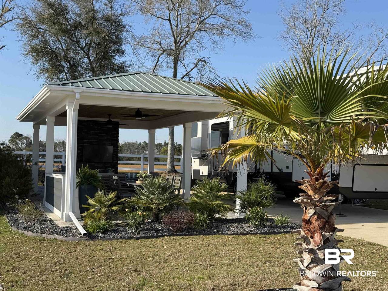 12377 Gateway Drive - Photo 1