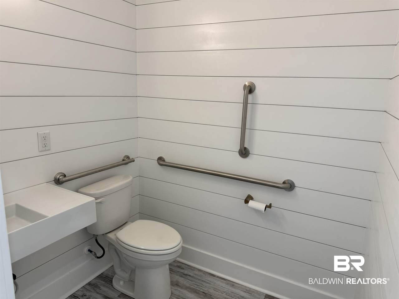 https://bt-photos.global.ssl.fastly.net/baldwin/1280_boomver_2_394077-2.jpg