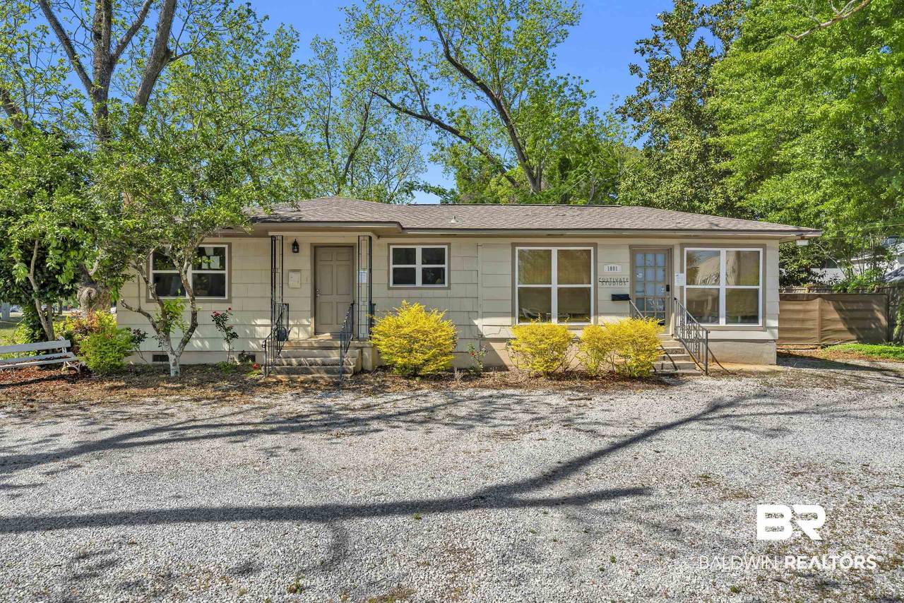 1001 Randall Avenue - Photo 1