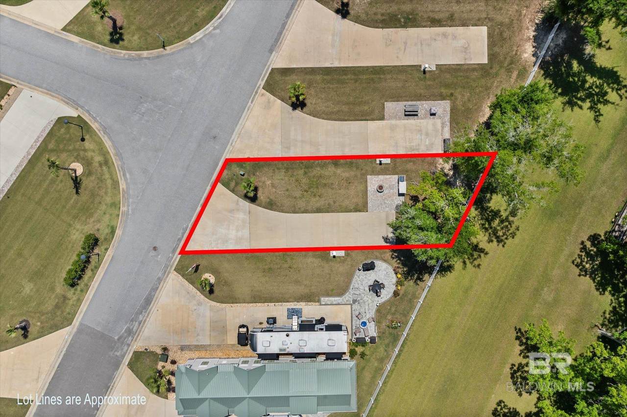 12409 Gateway Drive - Photo 1