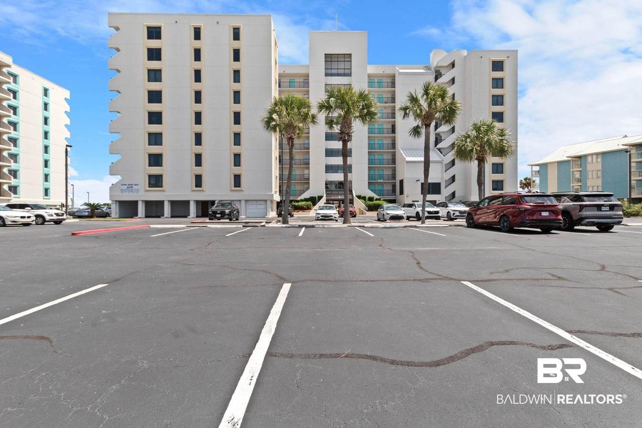 407 Beach Boulevard - Photo 1