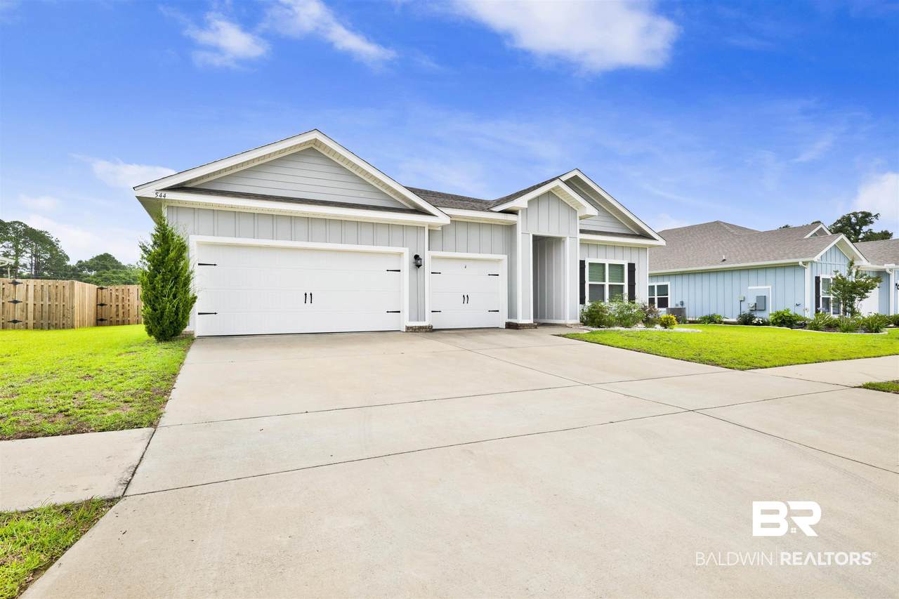 544 Golden Leaf Avenue - Photo 1