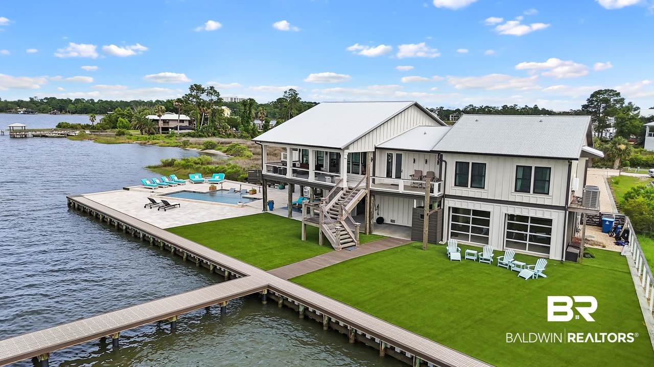 27701 Beach Boulevard - Photo 1