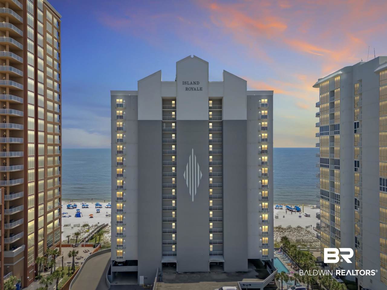 809 Beach Boulevard - Photo 1