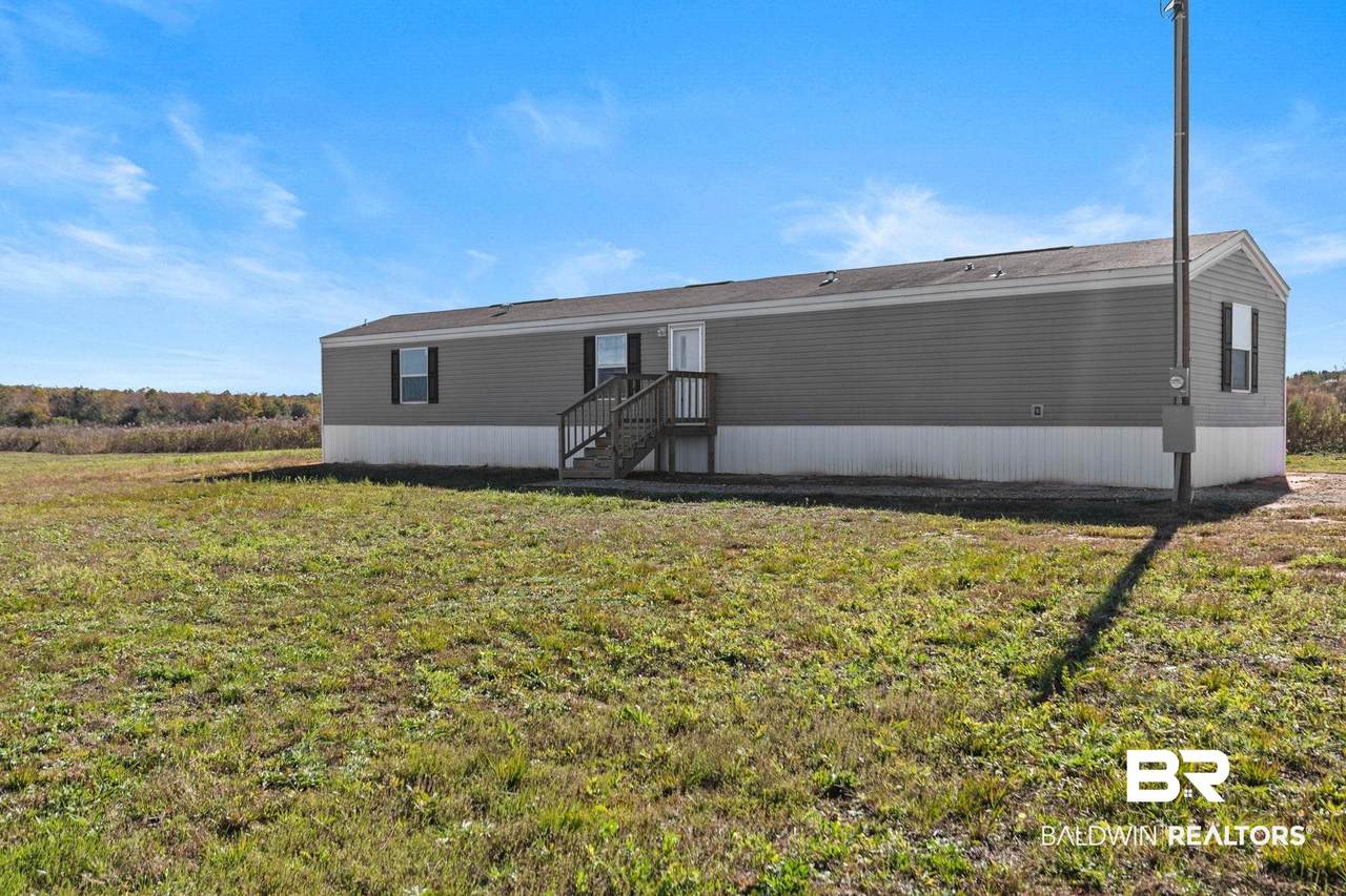 15400 County Road 16 - Photo 1