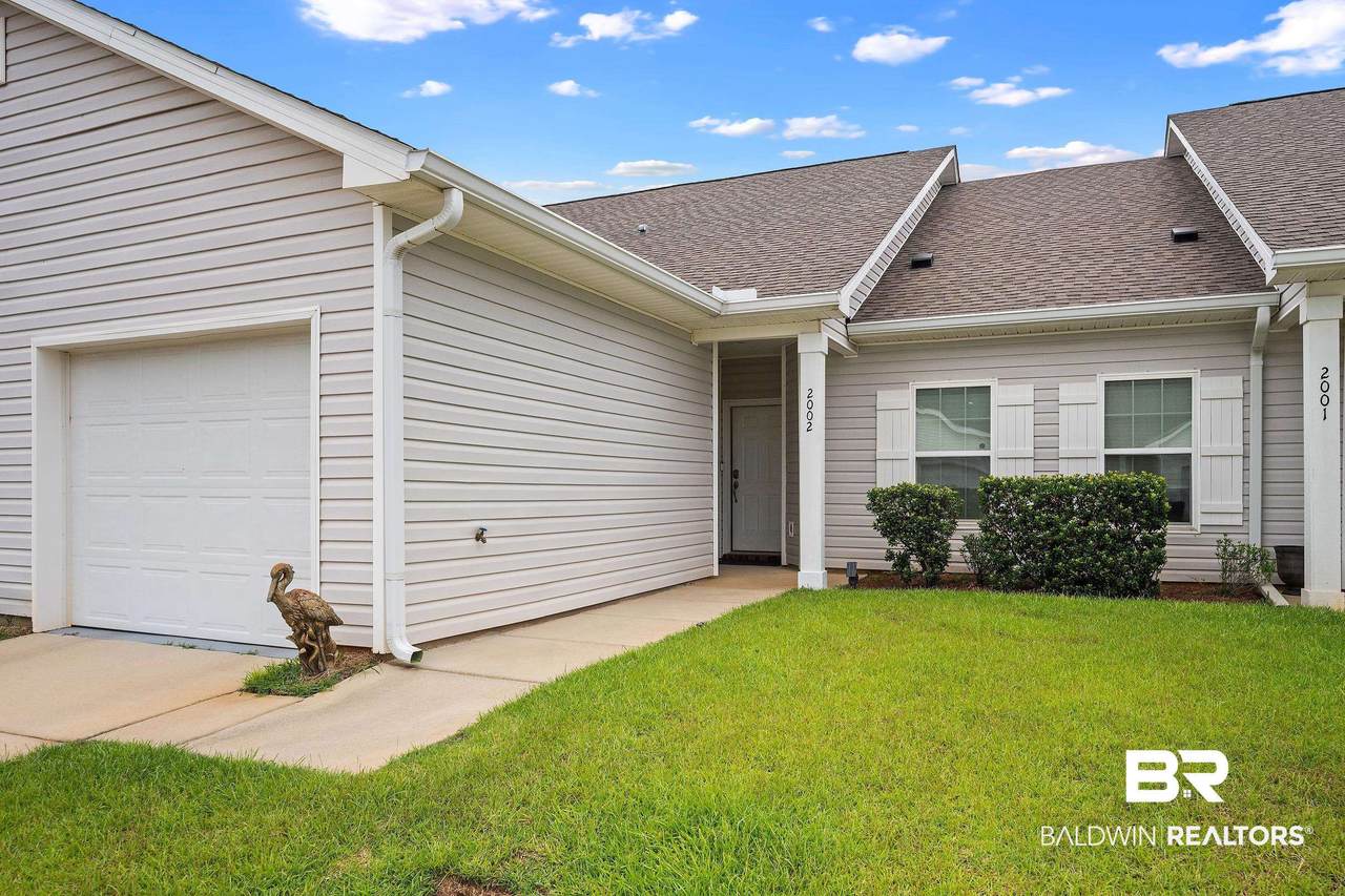2651 Juniper Street - Photo 1