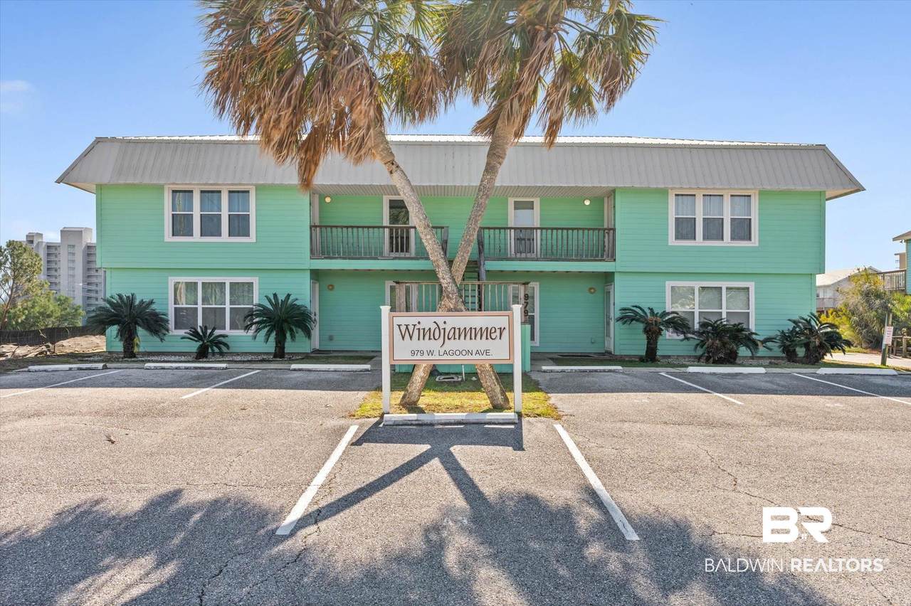 979 Lagoon Avenue - Photo 1