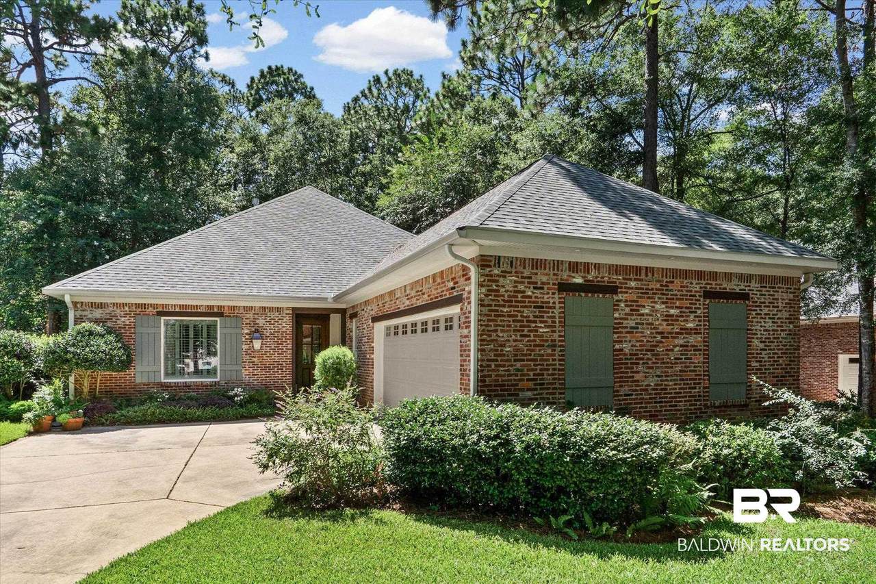 312 Poplar Place - Photo 1