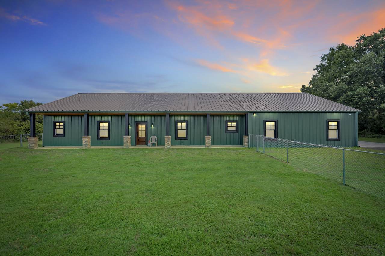 26943 Frank Rd - Photo 1