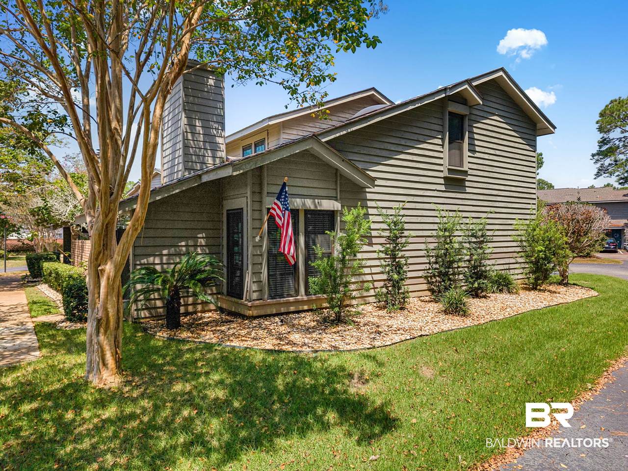 389 Clubhouse Drive - Photo 1