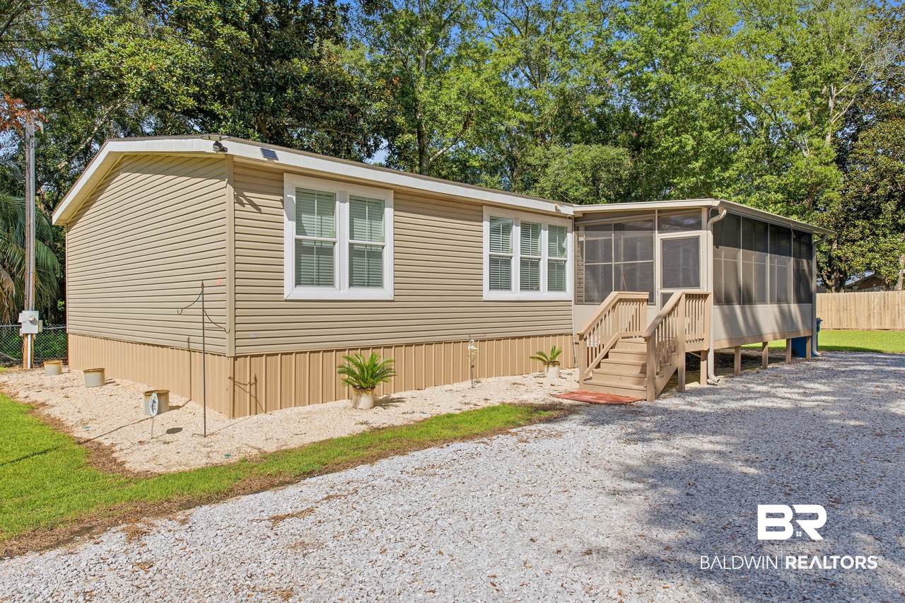 9422 Seabright Avenue - Photo 1