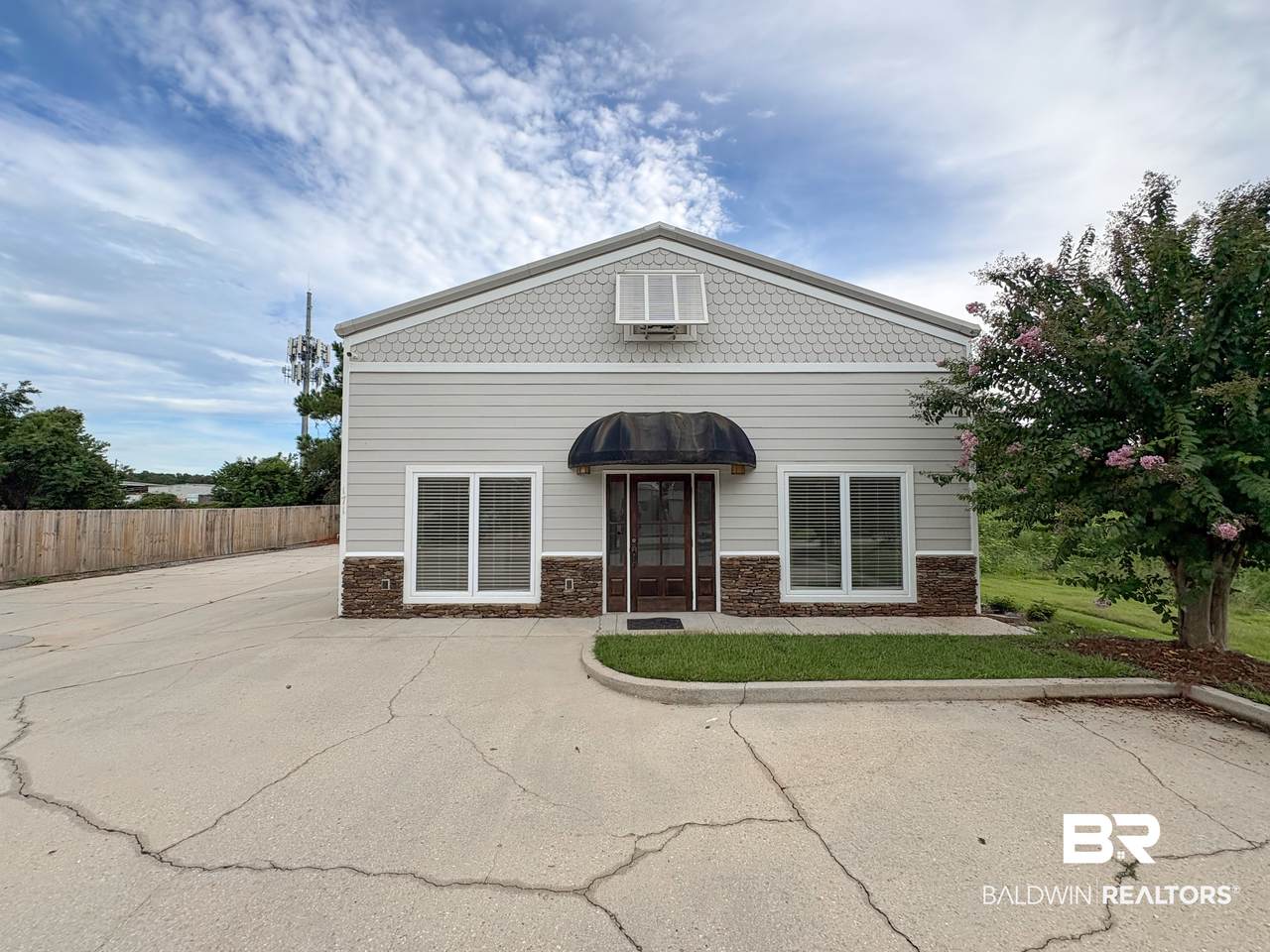 171 Northshore Circle - Photo 1