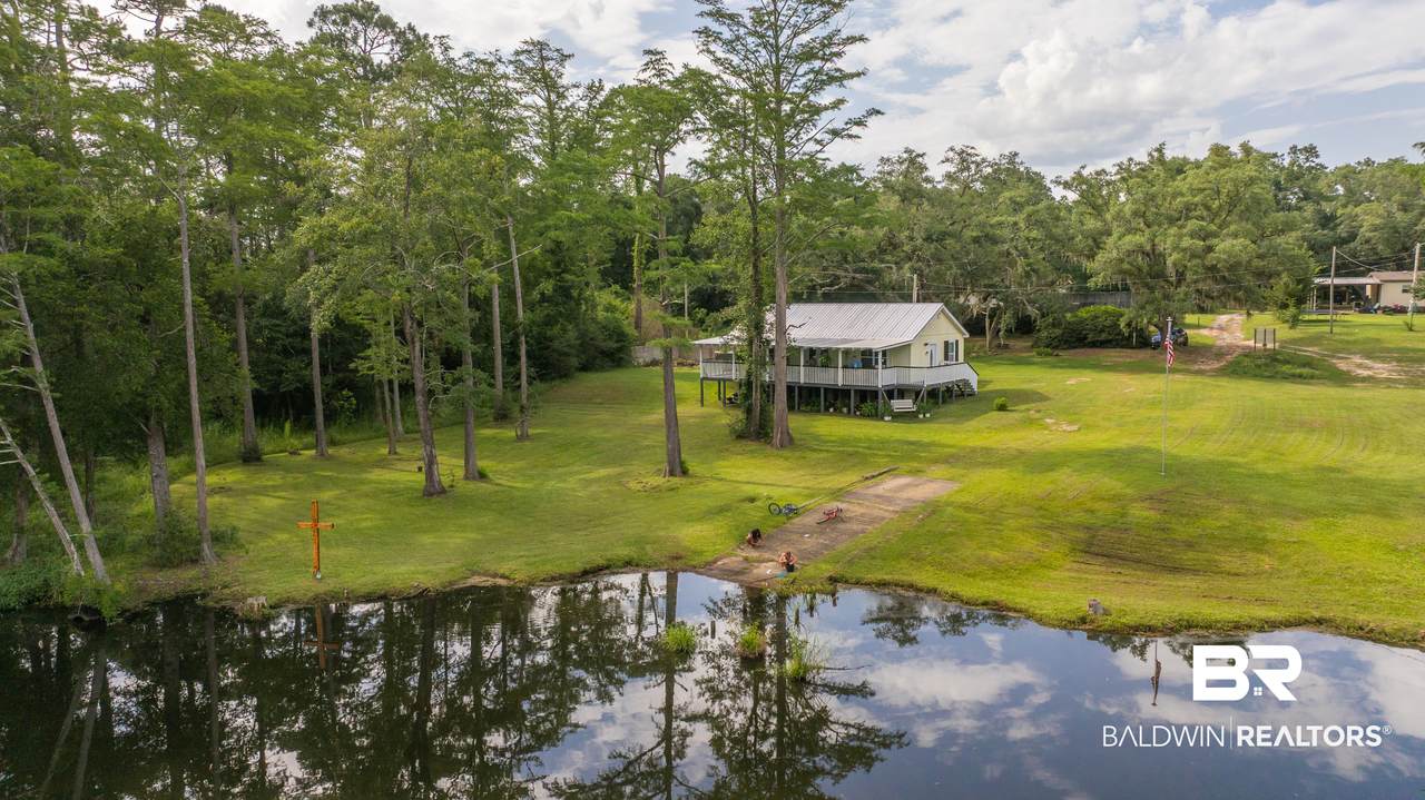17696 Wayburn Road - Photo 1