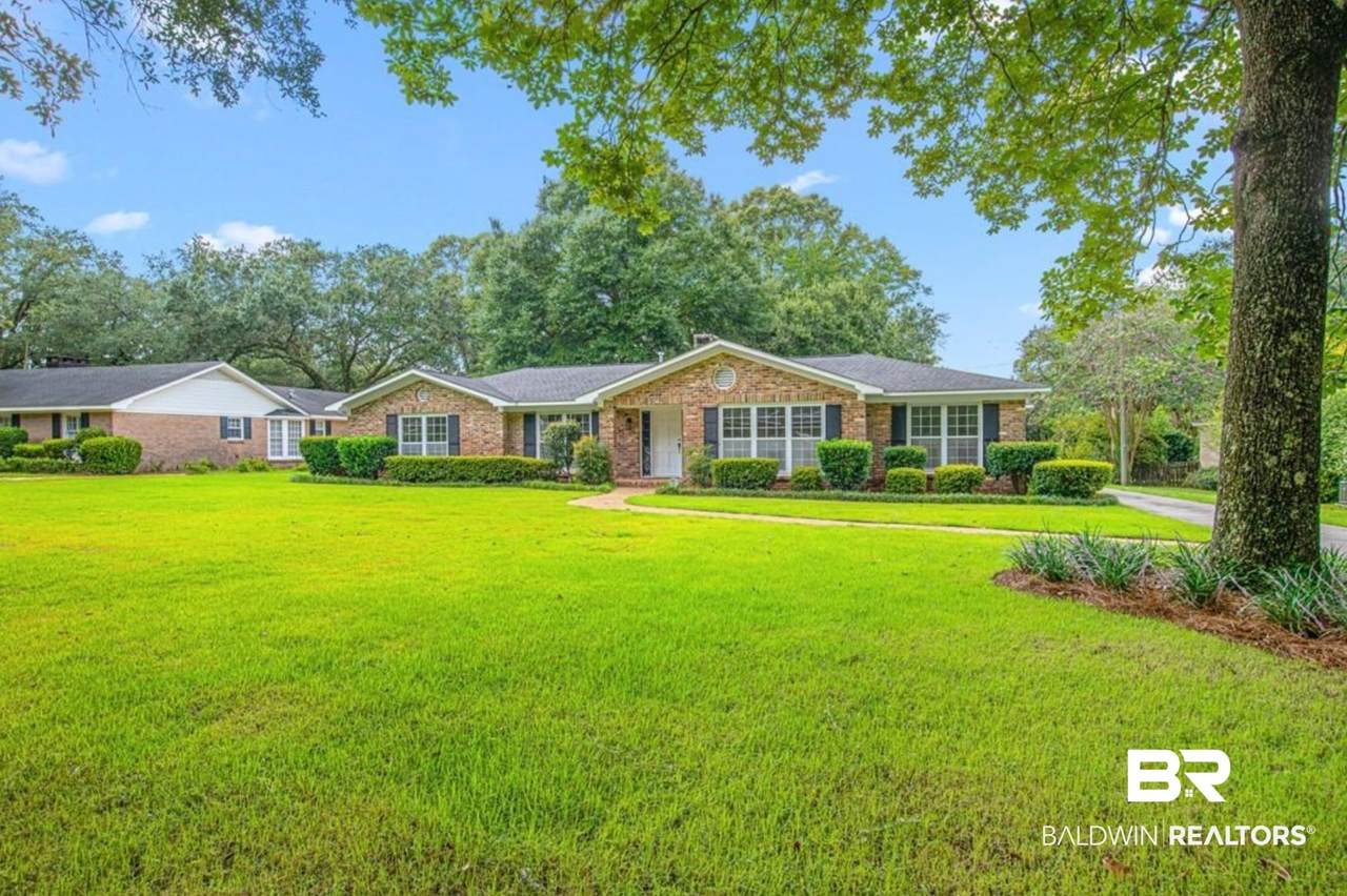 604 Cumberland Road - Photo 1