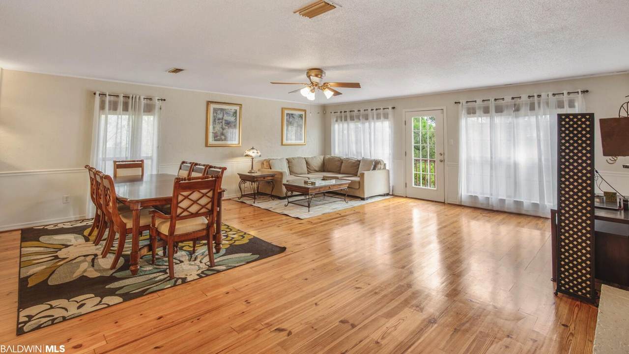 6952 Palmetto Dr - Photo 1