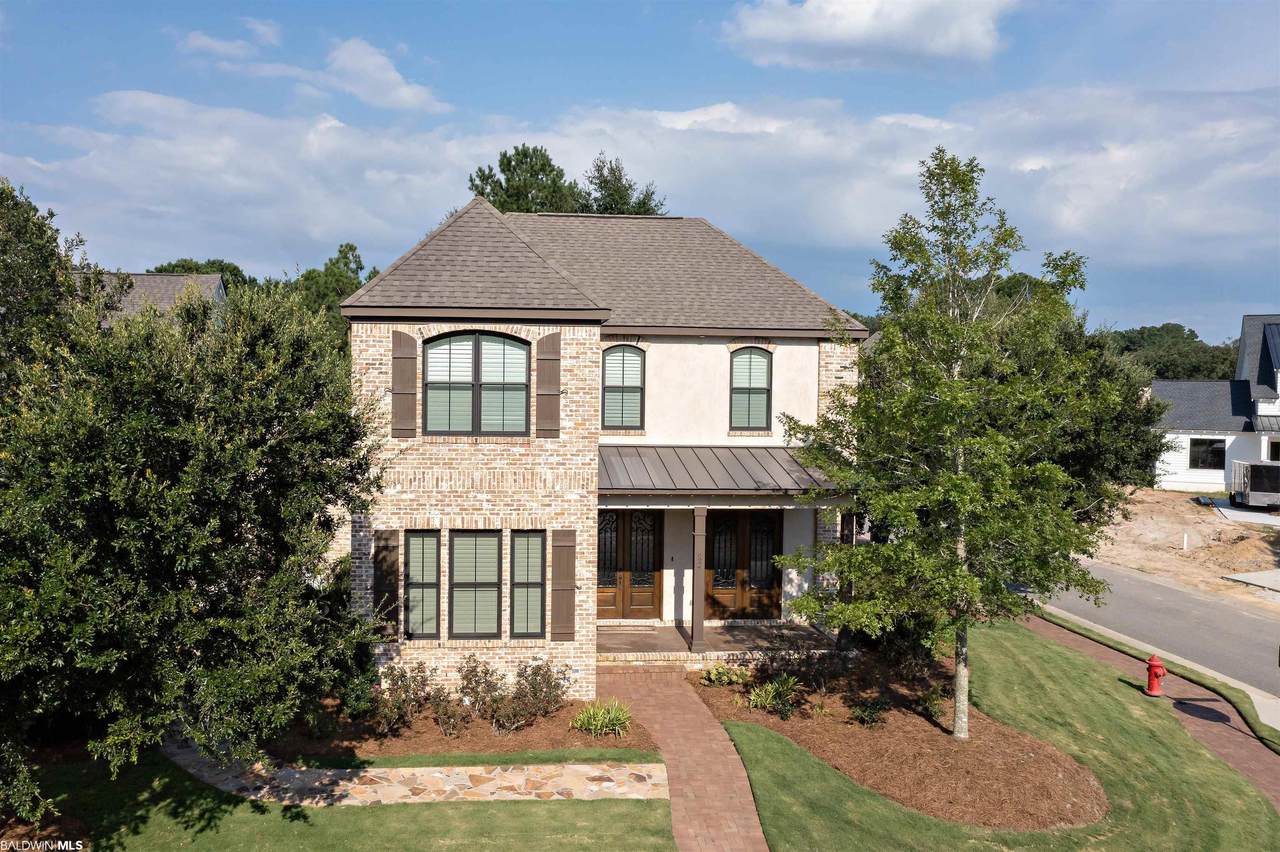 624 Carolina Court - Photo 1
