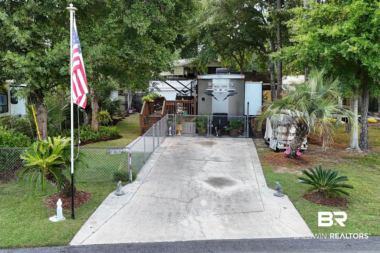 271 Defuniak Circle - Photo 1