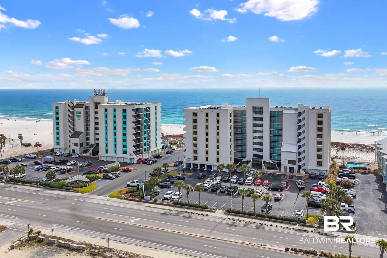407 Beach Boulevard - Photo 1