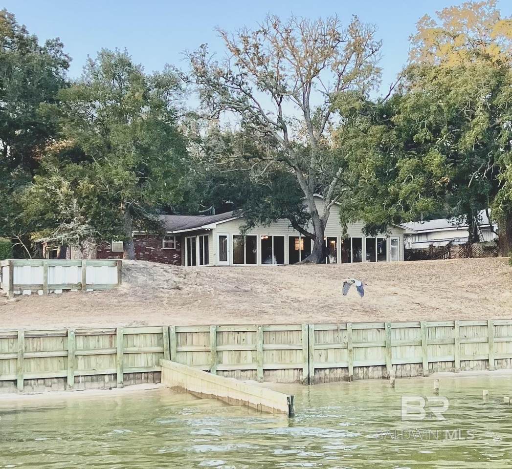 9182 Bay View Drive - Photo 1