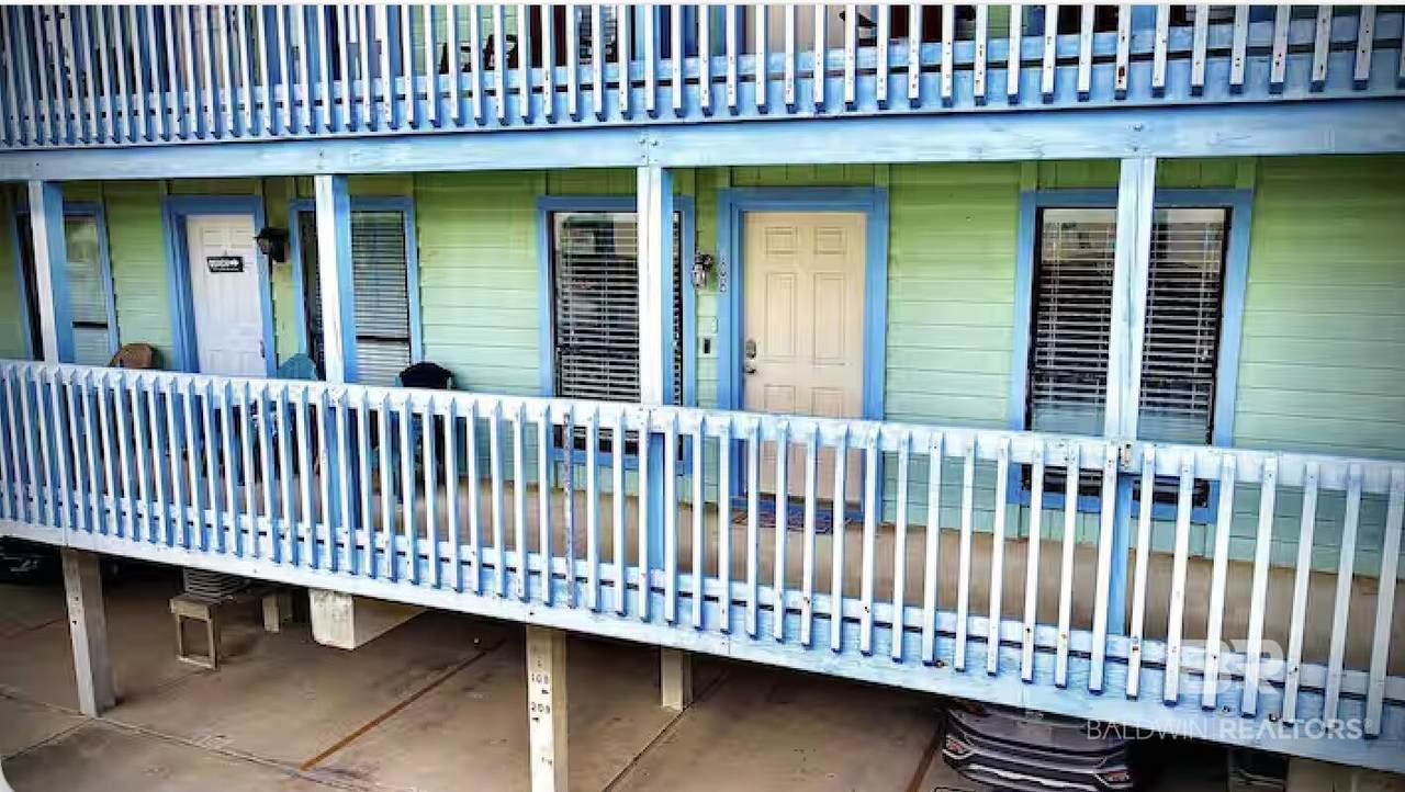 920 Lagoon Avenue - Photo 1