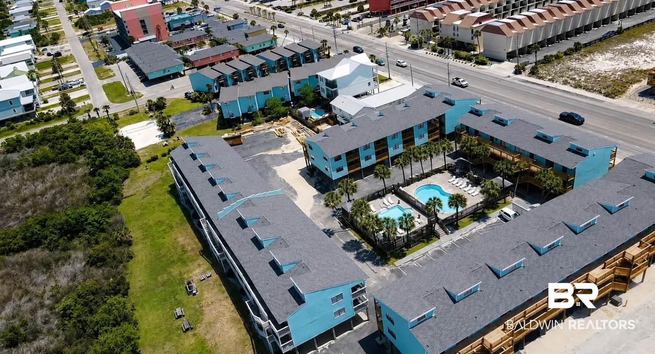 728 Beach Boulevard - Photo 1