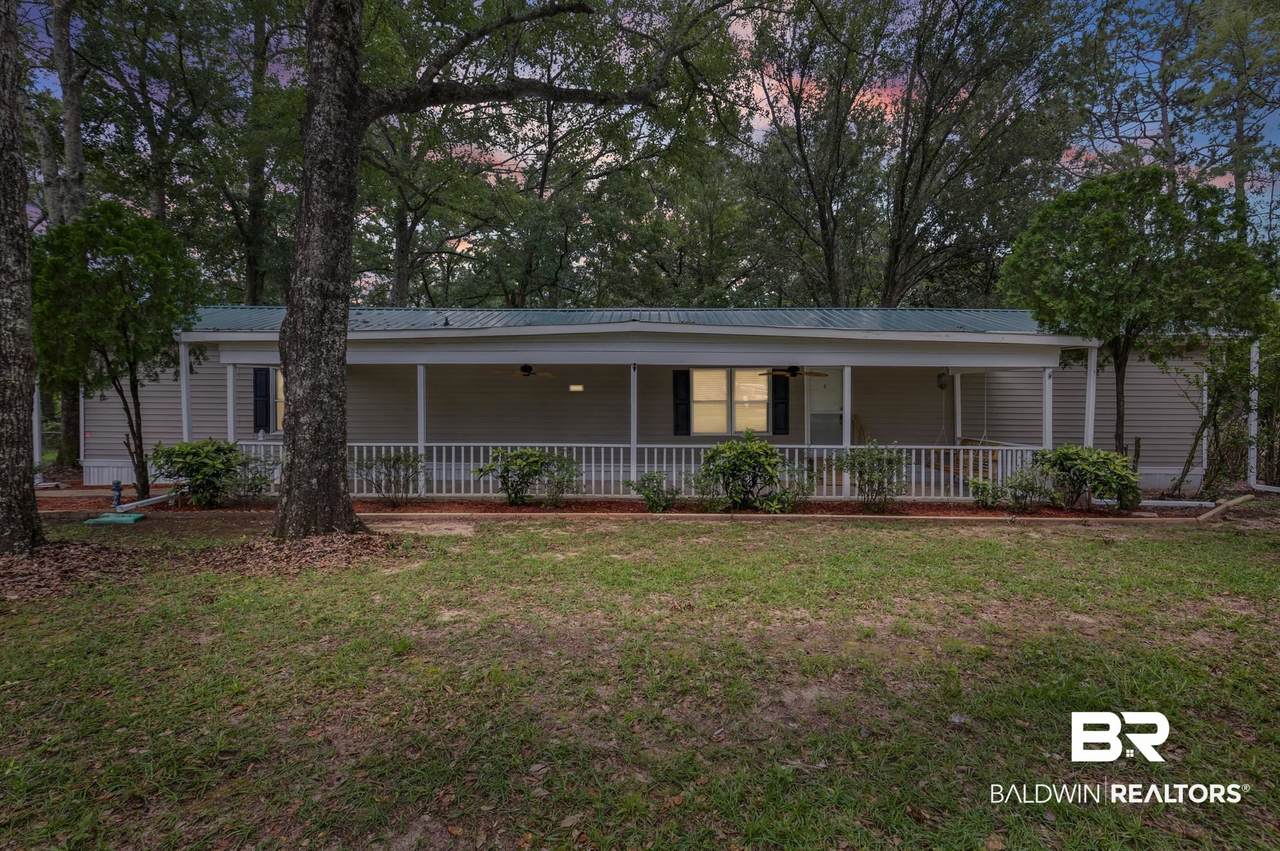 8675 Hunters Pointe Drive - Photo 1
