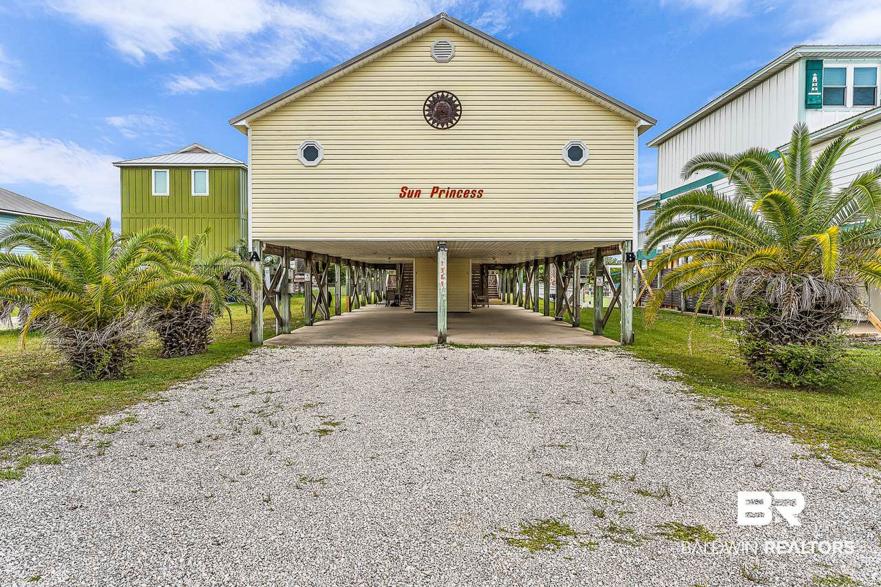 1389 Lagoon Avenue - Photo 1