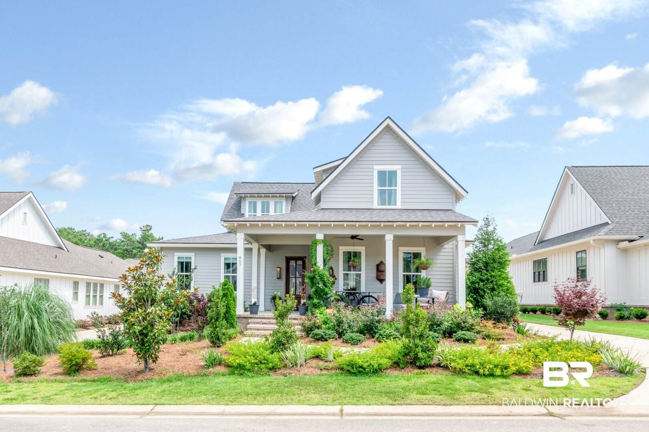 857 Geranium Drive - Photo 1