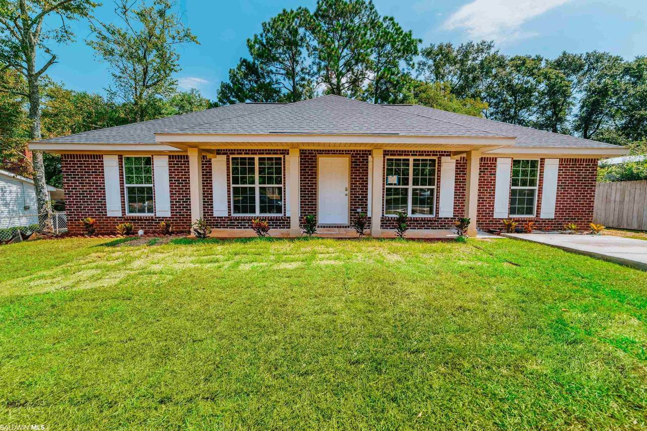 619 University Blvd - Photo 1