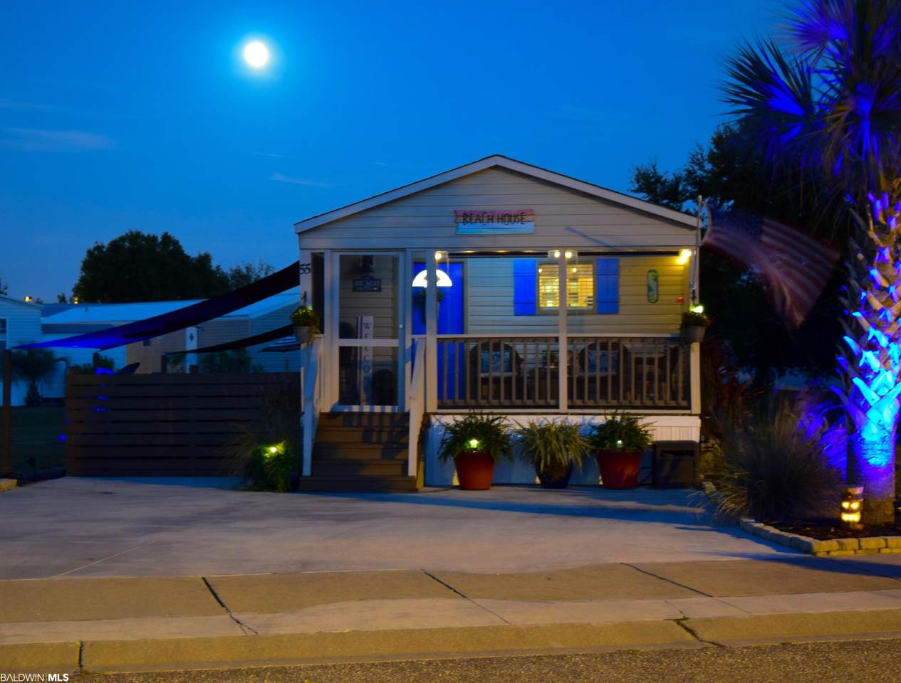 16707 Lagoon Cir - Photo 1