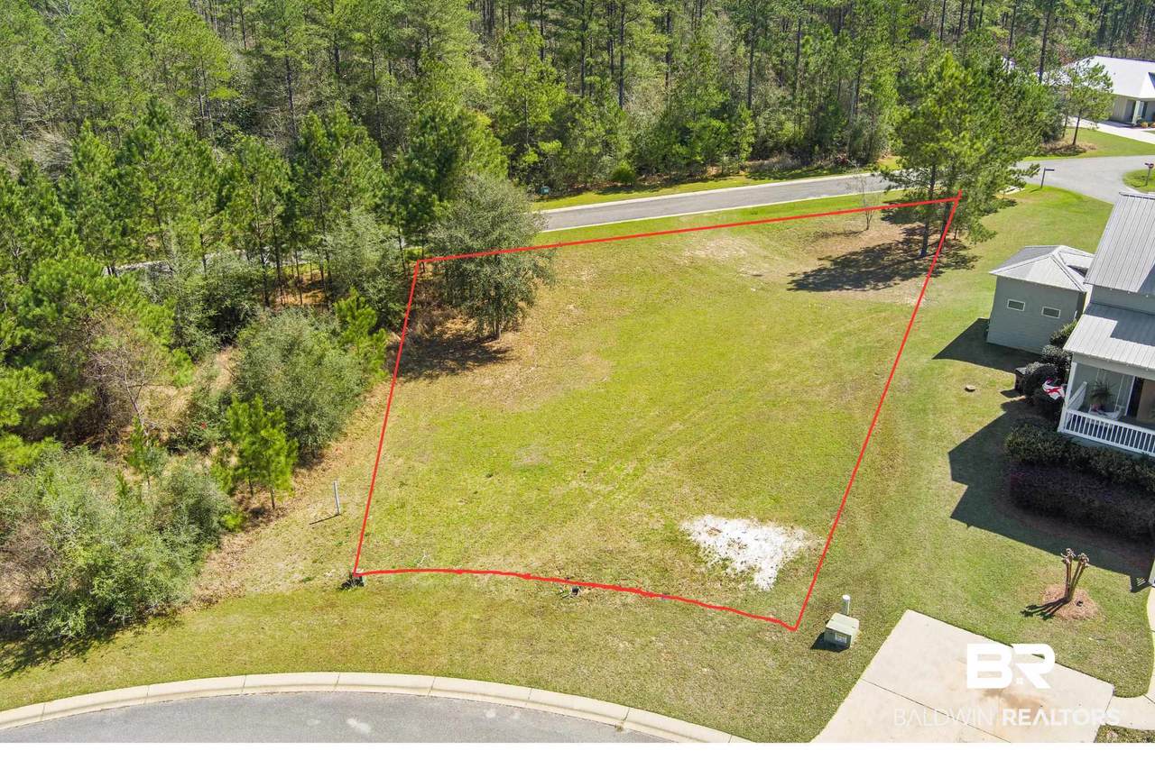 9 Hampstead Circle - Photo 1