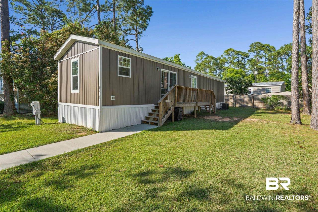1325 Ridgewood Drive - Photo 1