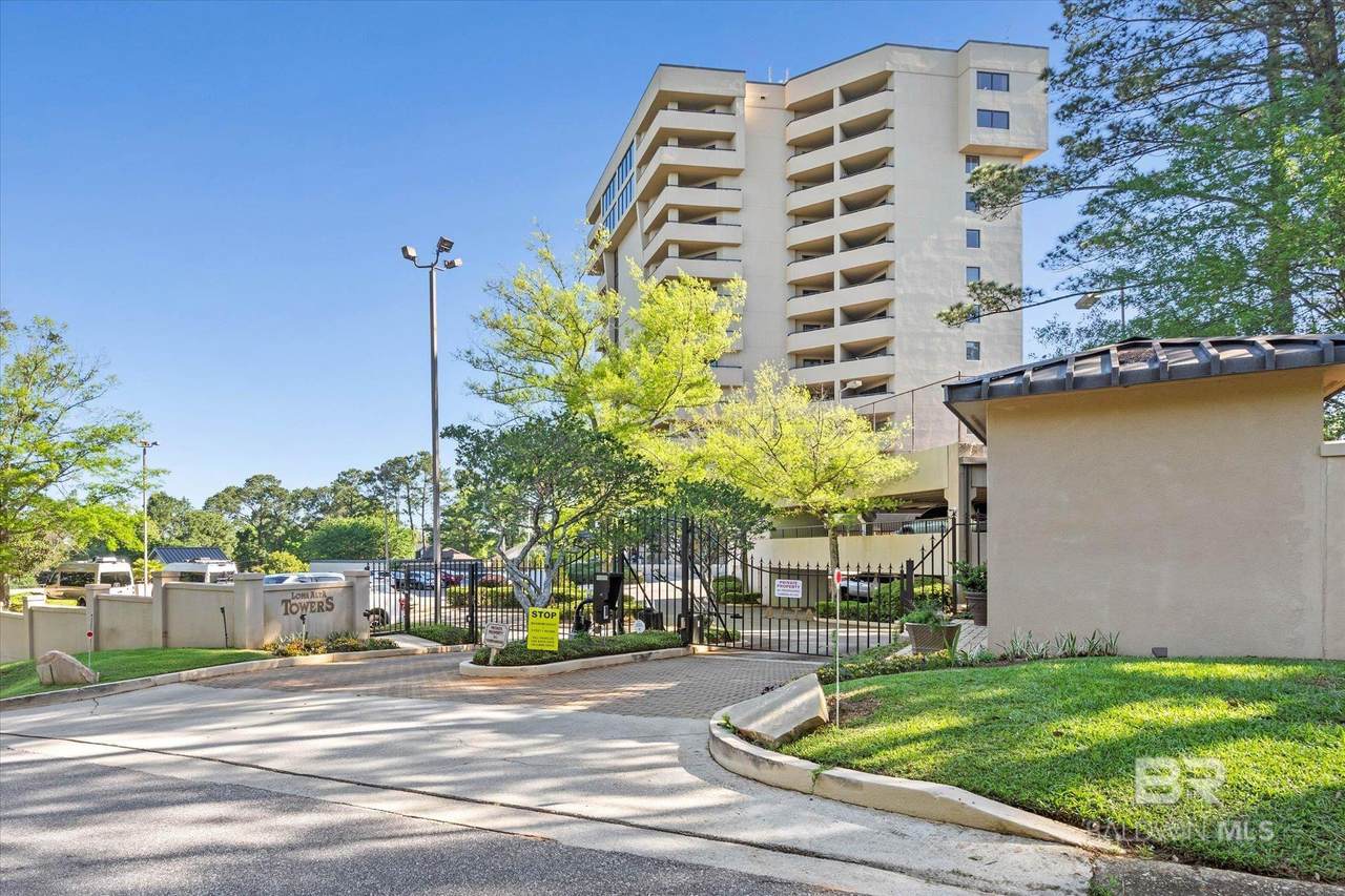 100 Tower Drive - Photo 1