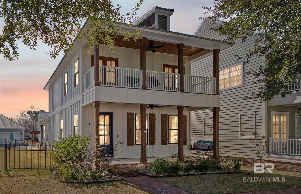 485 Orleans Street - Photo 1