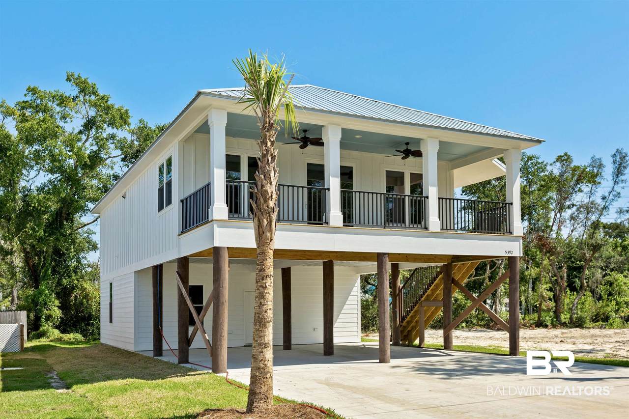 5332 Perdido Avenue - Photo 1