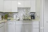 920 Lagoon Avenue - Photo 11