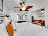 920 Lagoon Avenue - Photo 4