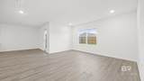 429 Winters Avenue - Photo 12
