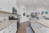 438 Shepard Street - Photo 10