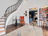 109 Eaton Square - Photo 2