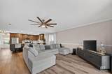 9516 Villas Drive - Photo 32