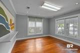715 Belrose Avenue - Photo 13