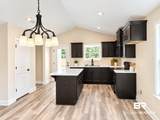 2040 Union Avenue - Photo 5