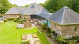 10693 Redfern Road - Photo 47