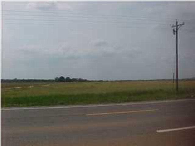 10400 Highway 97 - Photo 1