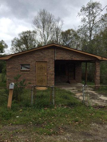 207 Thomas Ave - Photo 1