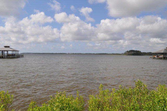 25 Bay Harbor Road - Photo 1