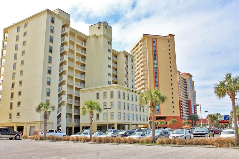 409 Beach Blvd - Photo 1